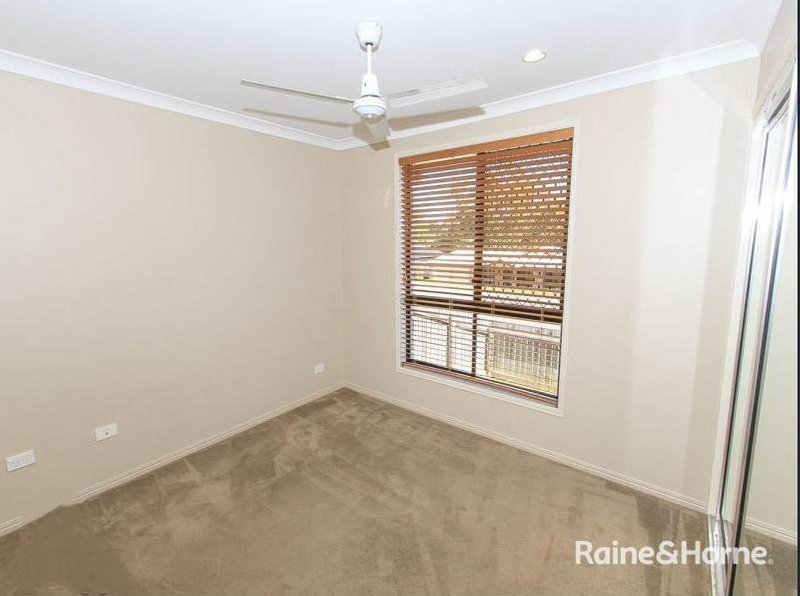 Photo - 95 Col Brown Avenue, Clinton QLD 4680 - Image 5