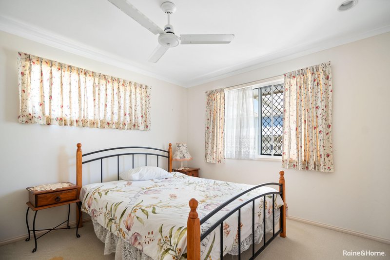 Photo - 95 Colyton Street, Torquay QLD 4655 - Image 9