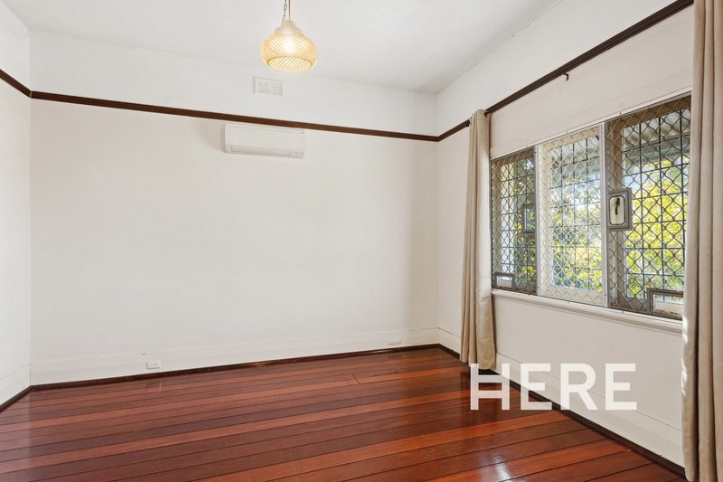 Photo - 95 Fairfield Street, Mount Hawthorn WA 6016 - Image 3