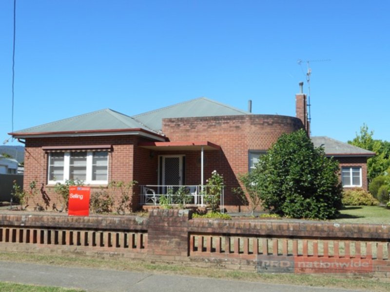 95 Fitzroy Street, Tumut NSW 2720