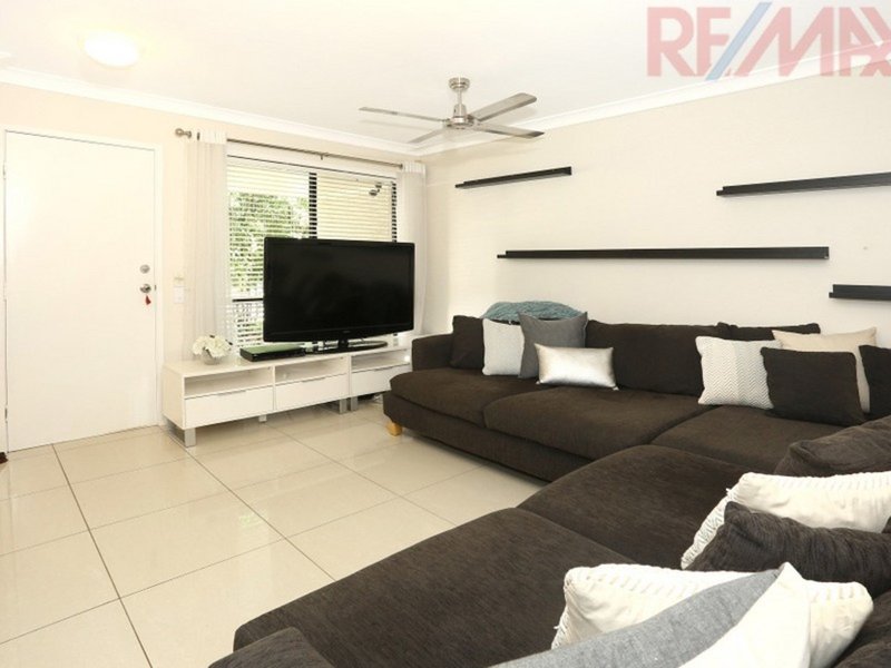 Photo - 95 Gemvale Rd , Mudgeeraba QLD 4213 - Image 5