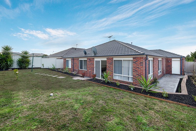 Photo - 95 Golf View Drive, Craigieburn VIC 3064 - Image 10