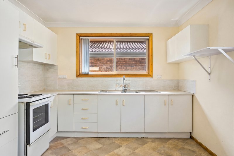 Photo - 95 Hassan Street, Lake Heights NSW 2502 - Image 6