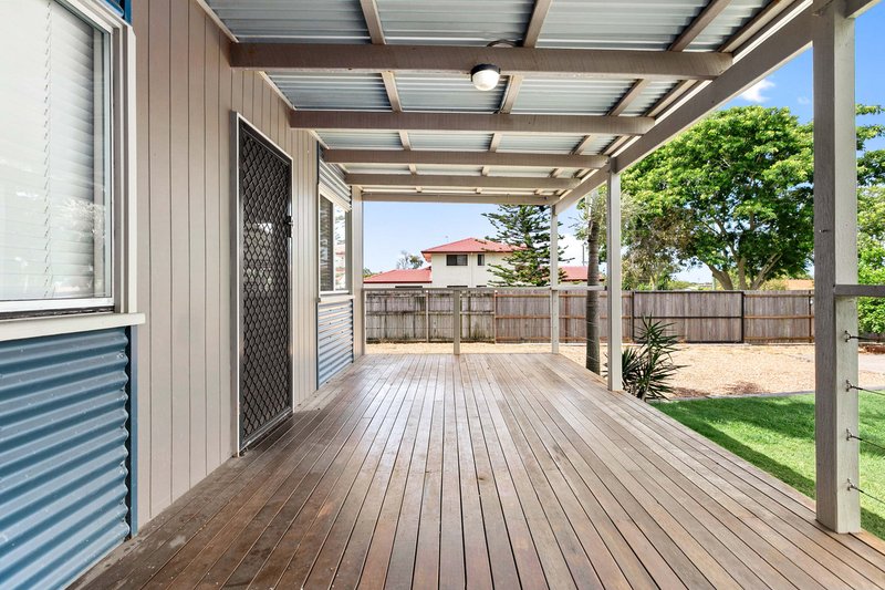 Photo - 95 Honiton Street, Torquay QLD 4655 - Image 3