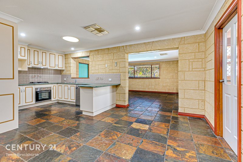 Photo - 95 Hume Road, Thornlie WA 6108 - Image 2