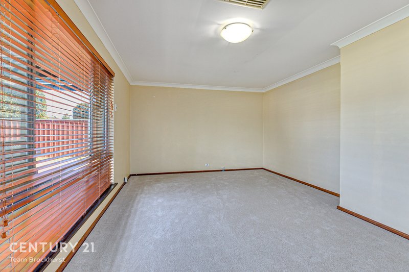 Photo - 95 Hume Road, Thornlie WA 6108 - Image 8