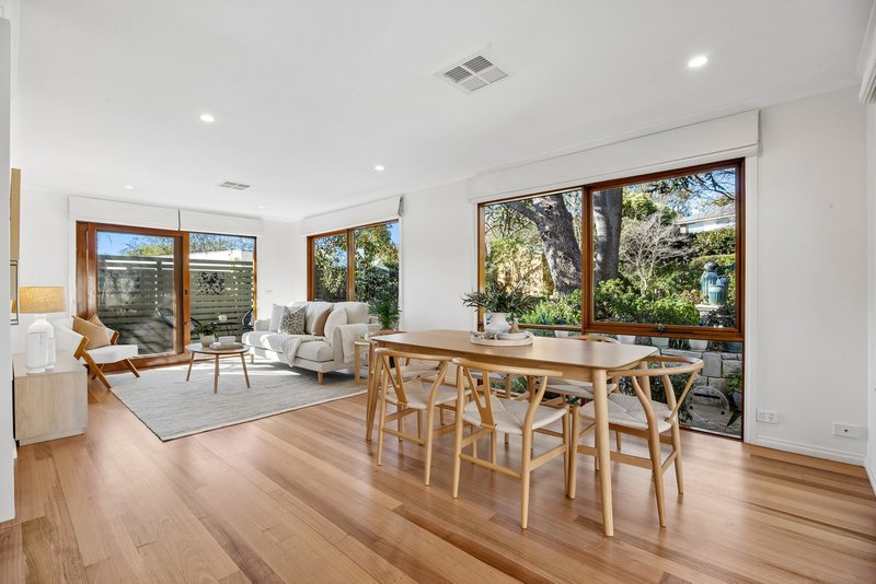Photo - 95 Irvine Street, Watson ACT 2602 - Image 15