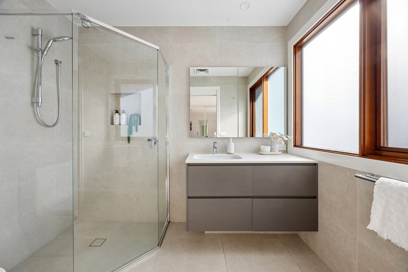 Photo - 95 Irvine Street, Watson ACT 2602 - Image 19