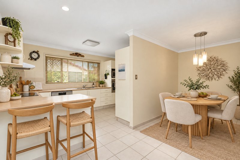 Photo - 95 Lambor Drive, Mudgeeraba QLD 4213 - Image 5