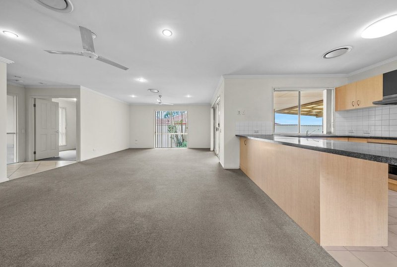 Photo - 95 Lindfield Road, Helensvale QLD 4212 - Image 6