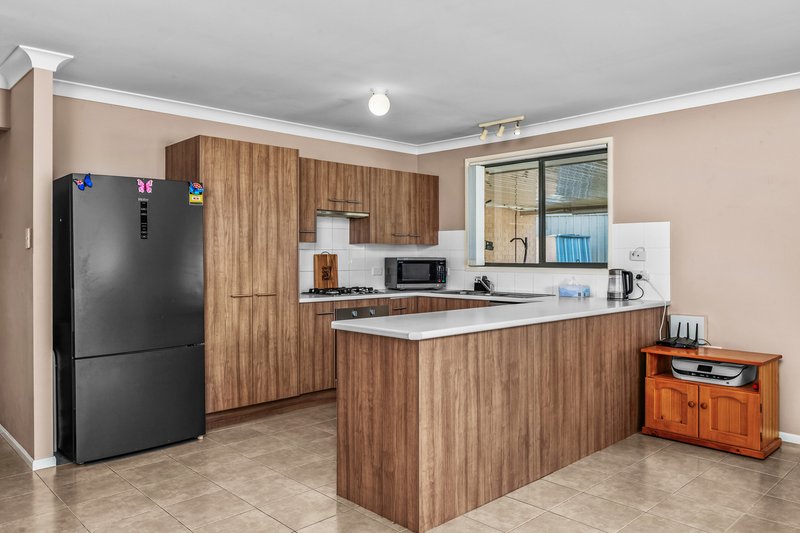 Photo - 95 Lord Howe Drive, Ashtonfield NSW 2323 - Image 4