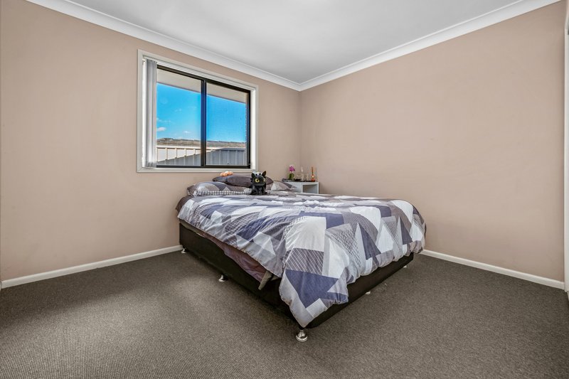 Photo - 95 Lord Howe Drive, Ashtonfield NSW 2323 - Image 12