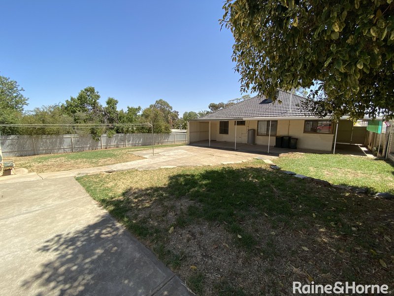 Photo - 95 Lyndoch Road, Gawler East SA 5118 - Image 2