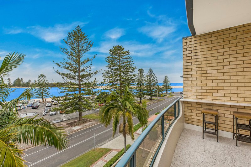 Photo - 9/5 Marine Parade, The Entrance NSW 2261 - Image 2