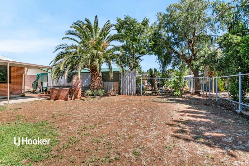 Photo - 95 Mckenzie Road, Elizabeth Downs SA 5113 - Image 16