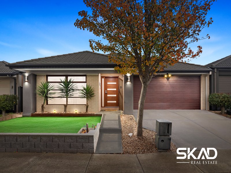 Photo - 95 Moor Park Drive, Craigieburn VIC 3064 - Image 1