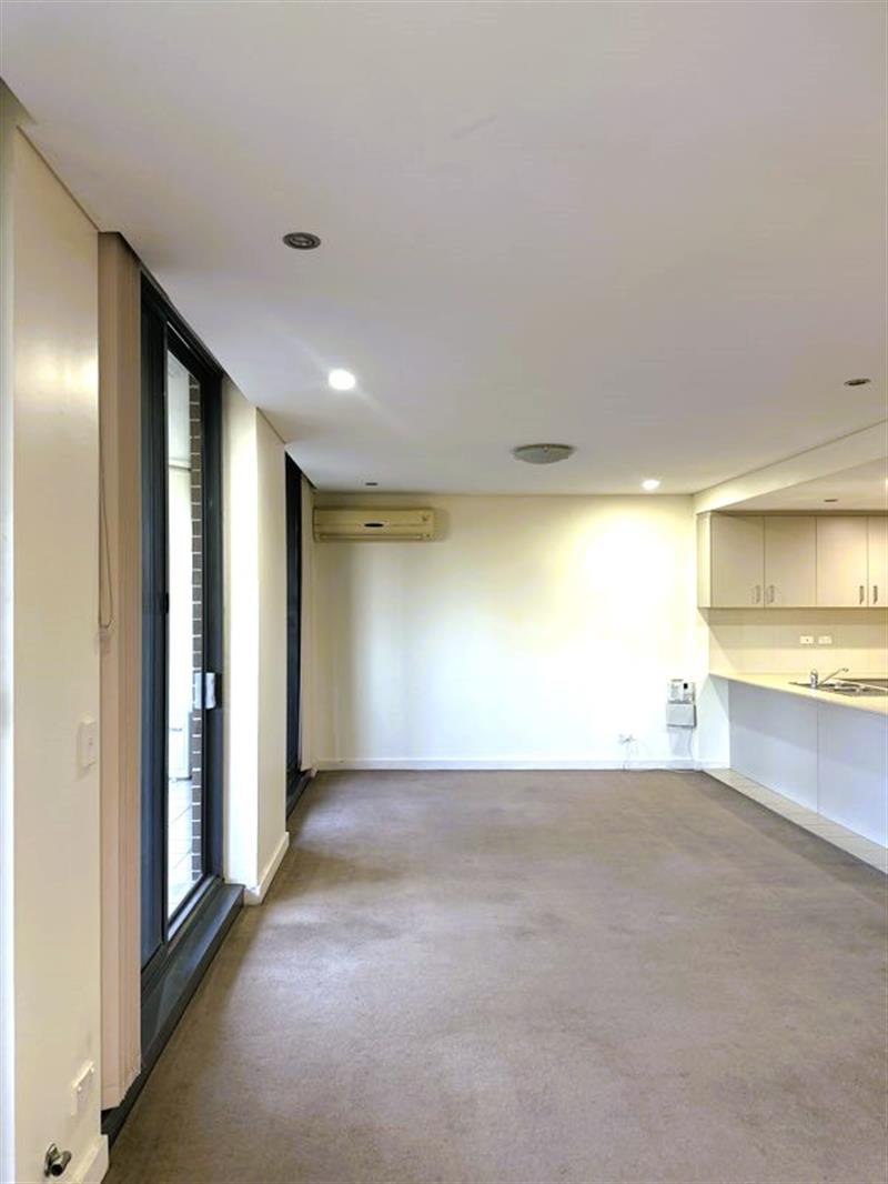 Photo - 9/5 Northumberland Street, Liverpool NSW 2170 - Image 6