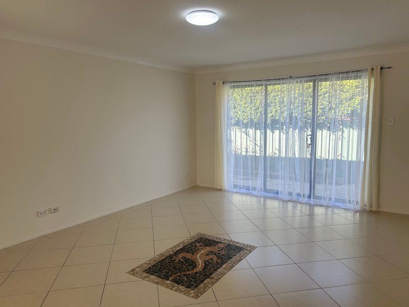 Photo - 95 Ocean Street, Windang NSW 2528 - Image 3