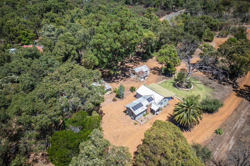 Photo - 95 Palmateer Drive, Bickley WA 6076 - Image 23