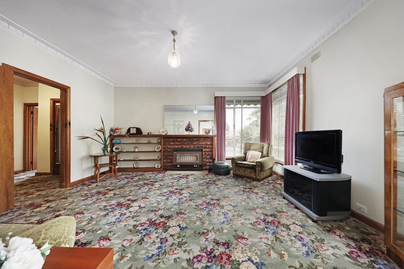 Photo - 95 Patterson Road, Bentleigh VIC 3204 - Image 4