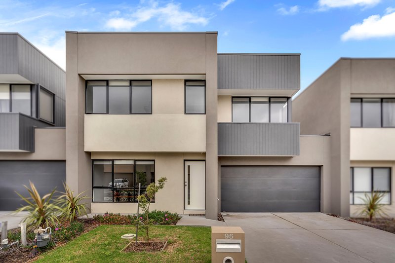 95 Regatta Drive, Craigieburn VIC 3064