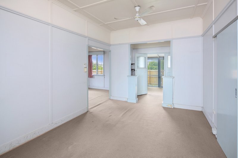 Photo - 95 Rode Road, Wavell Heights QLD 4012 - Image 11