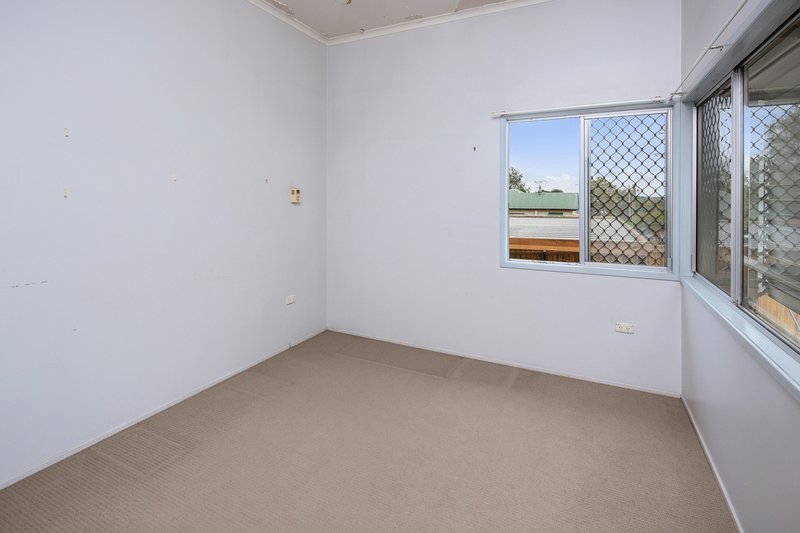 Photo - 95 Rode Road, Wavell Heights QLD 4012 - Image 14