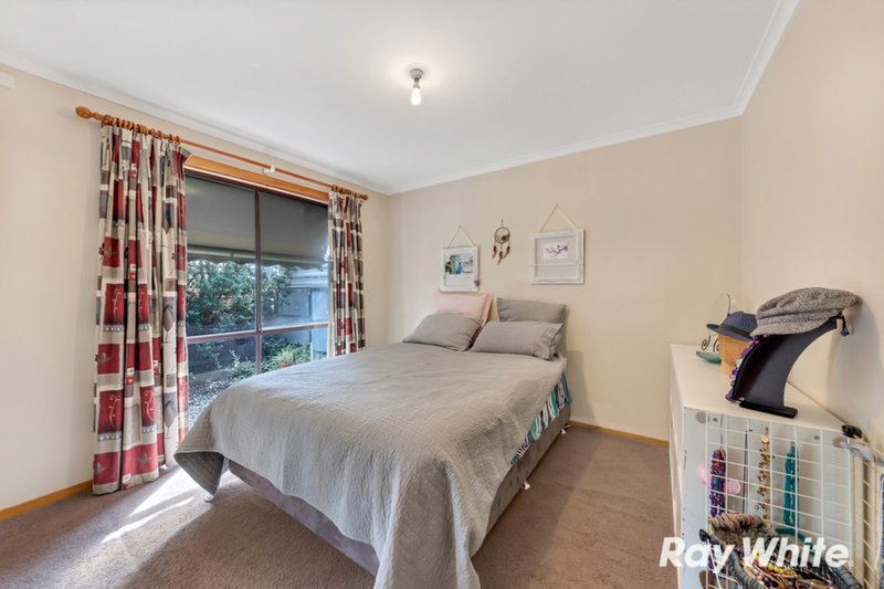 Photo - 95 Rosella Avenue, Werribee VIC 3030 - Image 12