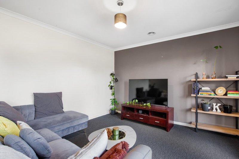 Photo - 95 Swamphen Drive, Williams Landing VIC 3027 - Image 2