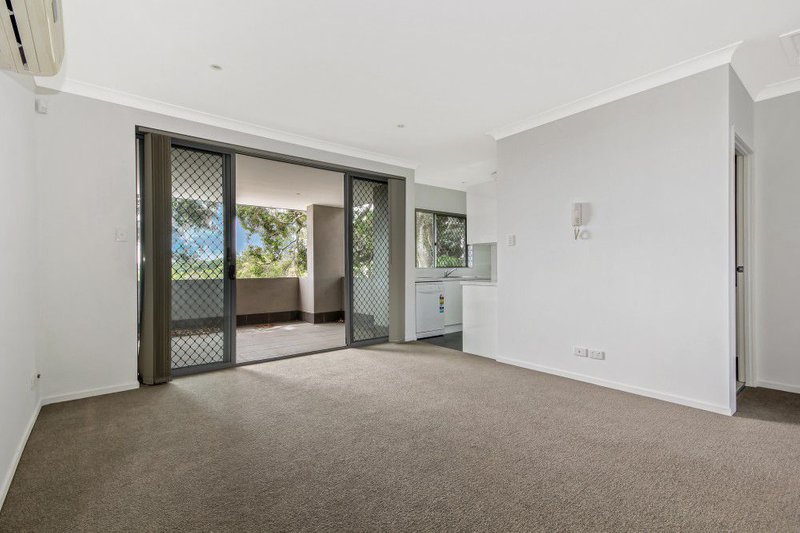 Photo - 9/5 Thornlake Court, Tingalpa QLD 4173 - Image 2