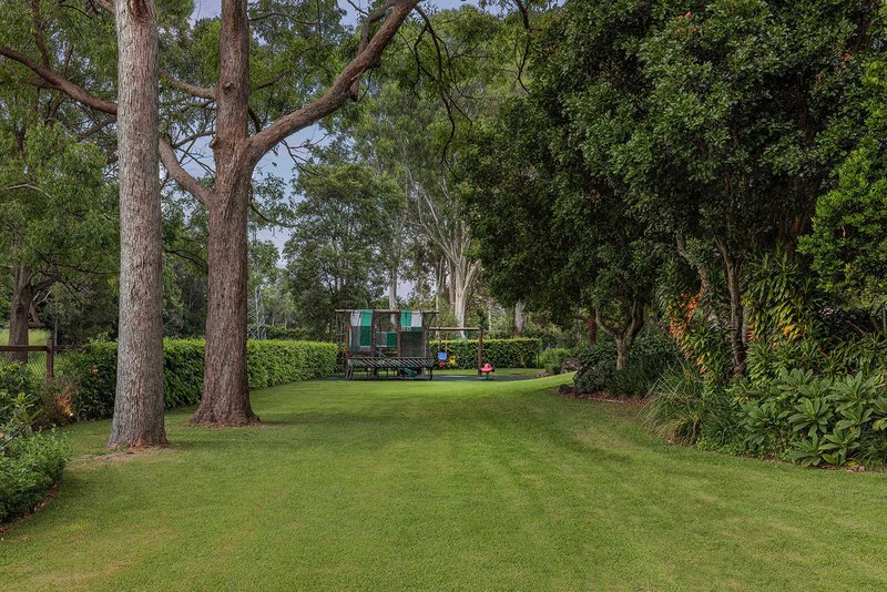 Photo - 95 Tiverton Place, Bridgeman Downs QLD 4035 - Image 32