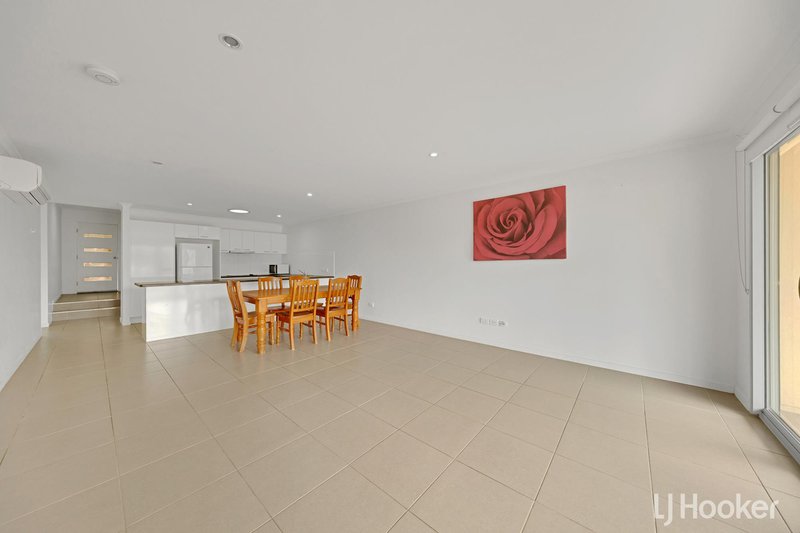 Photo - 9/5 Valley Vista Court, West Gladstone QLD 4680 - Image 4