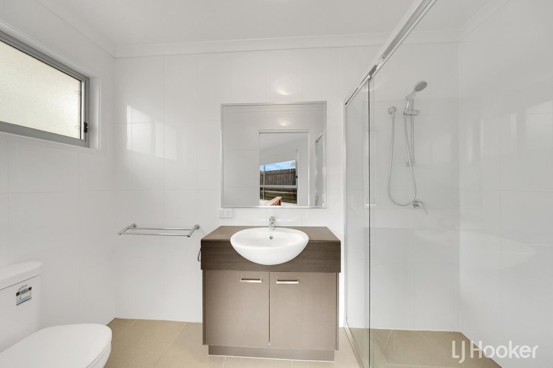 Photo - 9/5 Valley Vista Court, West Gladstone QLD 4680 - Image 7