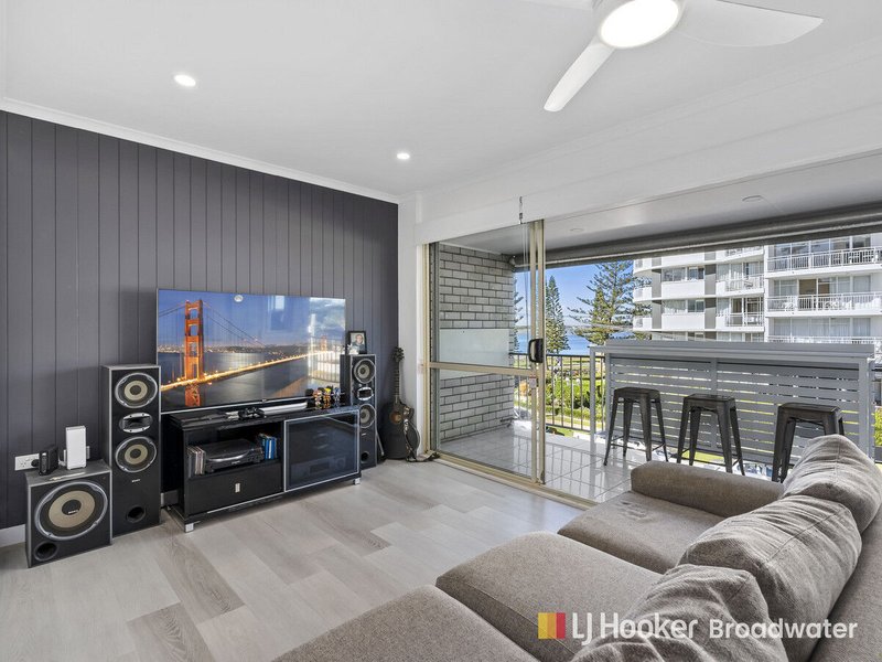 Photo - 9/516 Marine Parade, Biggera Waters QLD 4216 - Image 3