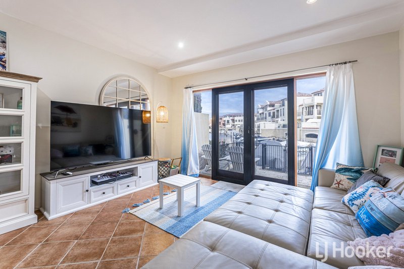 Photo - 95/18 Port Quays , Wannanup WA 6210 - Image 15