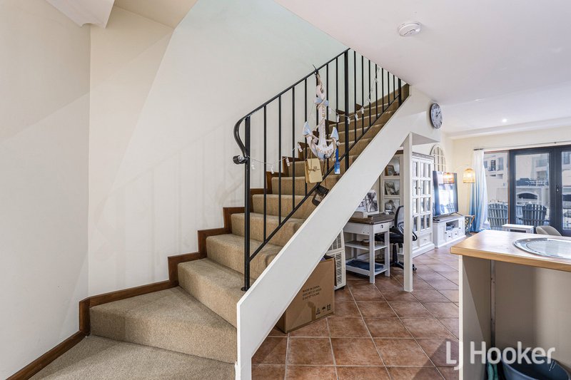 Photo - 95/18 Port Quays , Wannanup WA 6210 - Image 24