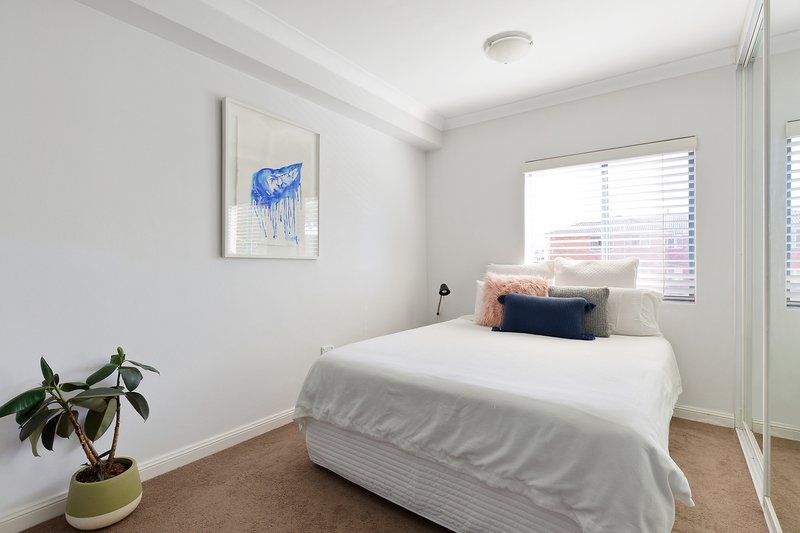 Photo - 9/53 Campbell Parade, Manly Vale NSW 2093 - Image 6