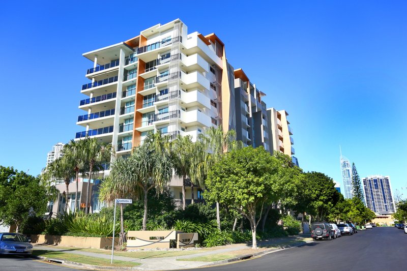 Photo - 9/53 Darrambal Street, Chevron Island QLD 4217 - Image 1