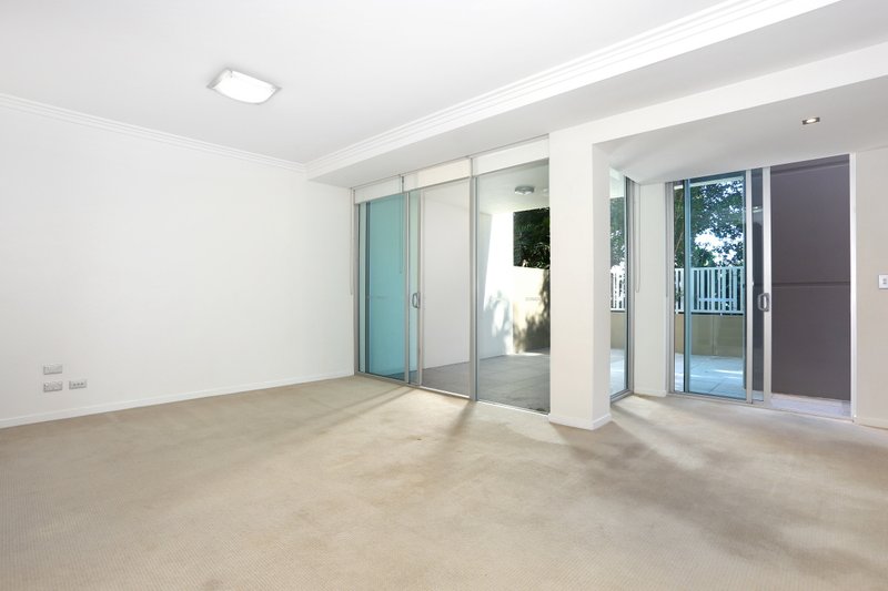 Photo - 9/53 Darrambal Street, Chevron Island QLD 4217 - Image 5