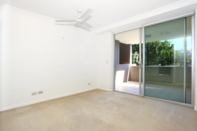 Photo - 9/53 Darrambal Street, Chevron Island QLD 4217 - Image 14