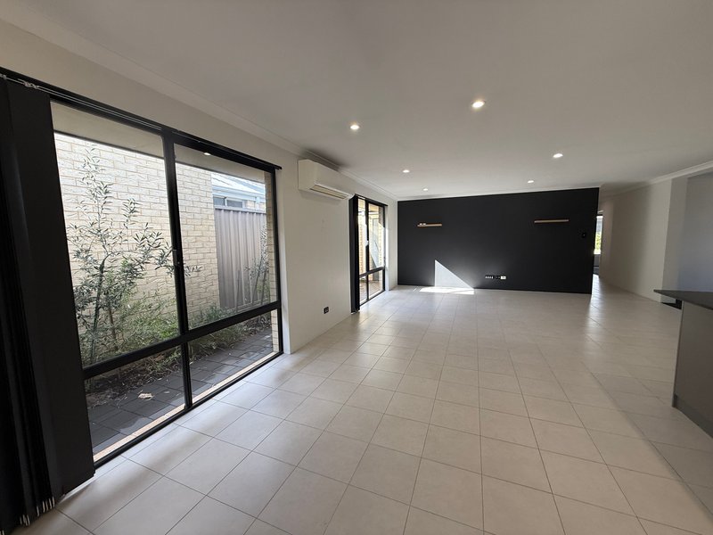 Photo - 9/54 Cob Road, Brabham WA 6055 - Image 3
