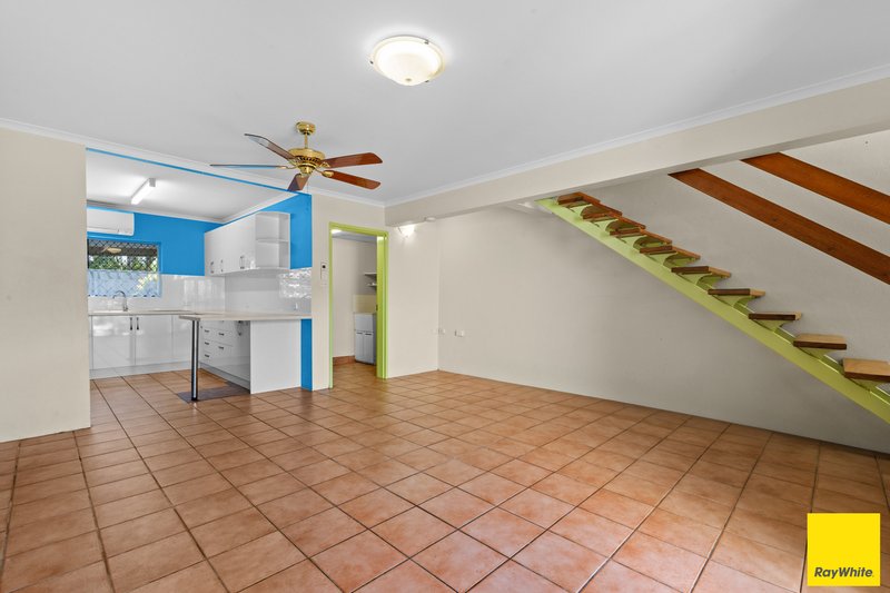 Photo - 9/55-61 Mazlin Street, Edge Hill QLD 4870 - Image 4