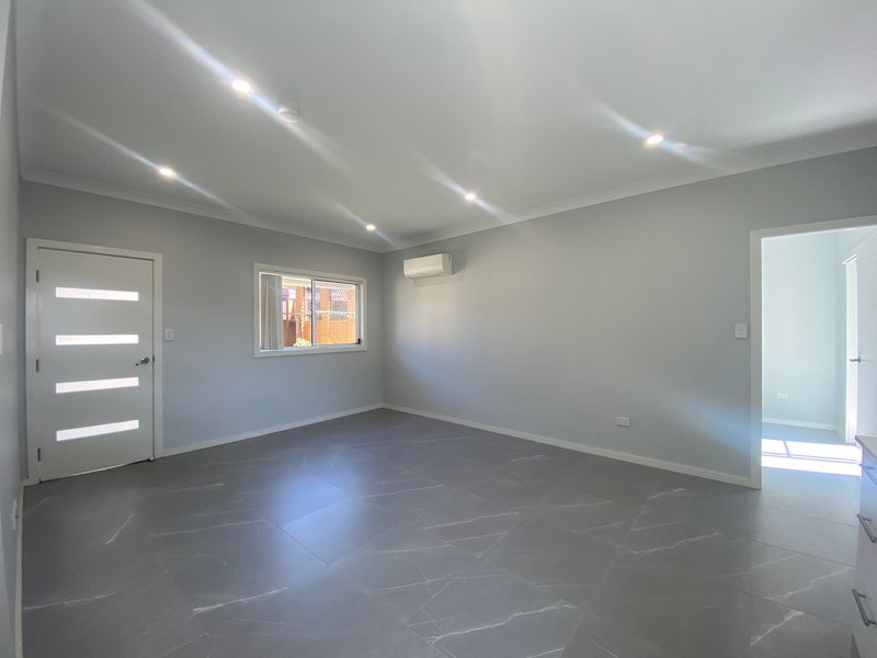 Photo - 95A Mississippi Road, Seven Hills NSW 2147 - Image 7