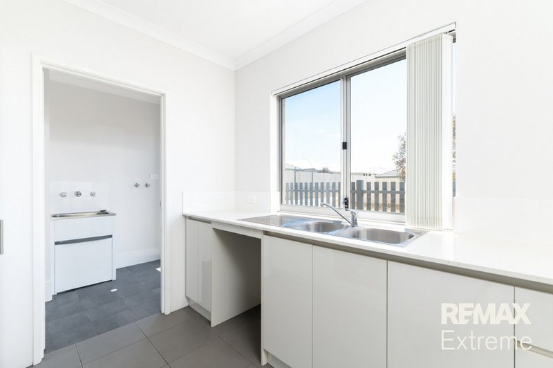 Photo - 95A Piazza Link, Alkimos WA 6038 - Image 6