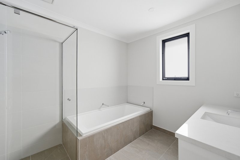 Photo - 96 Aspect Avenue, Wantirna South VIC 3152 - Image 8