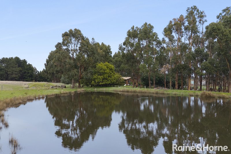 Photo - 96 Baynton Road, Kyneton VIC 3444 - Image 5