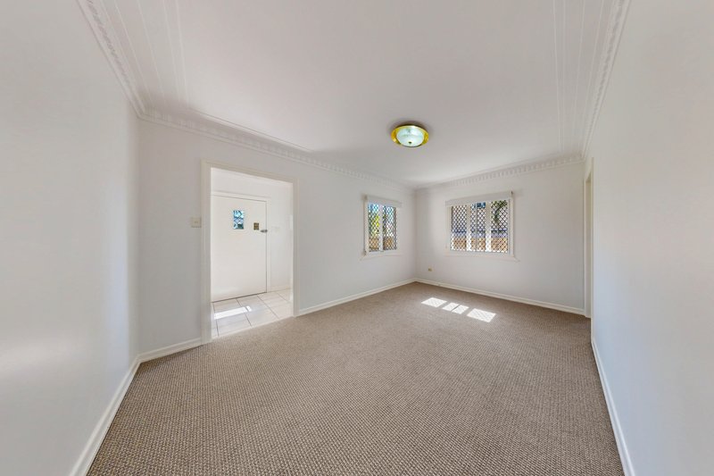 Photo - 96 Beelarong Street, Morningside QLD 4170 - Image 5