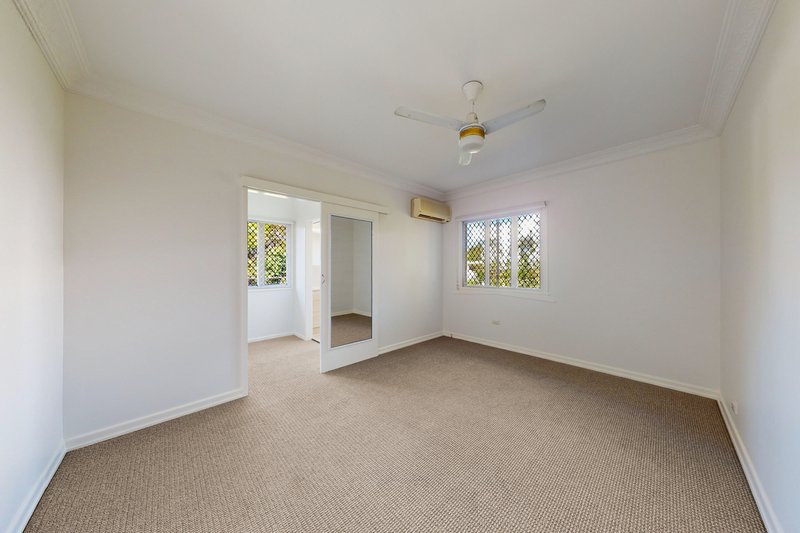 Photo - 96 Beelarong Street, Morningside QLD 4170 - Image 7