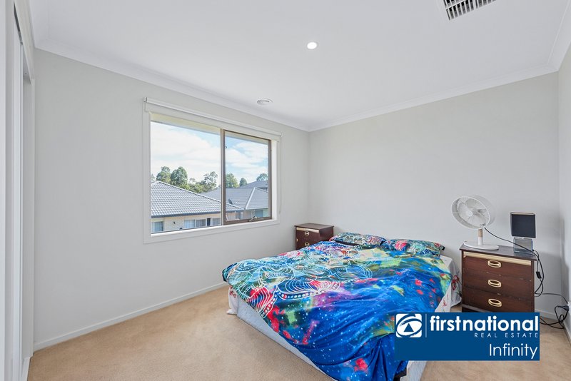 Photo - 96 Bondi Parade, Point Cook VIC 3030 - Image 12