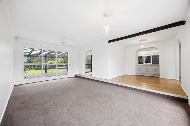 Photo - 96 Borg Crescent, Scoresby VIC 3179 - Image 4